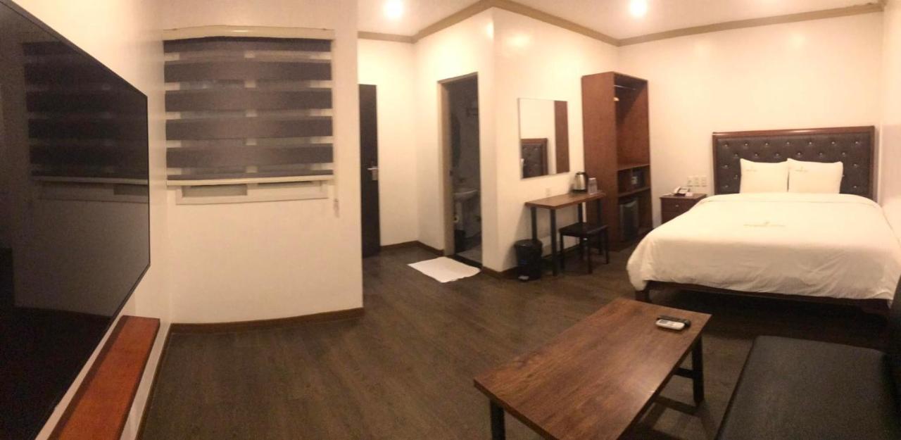 Balibago Hotel Angeles Exteriör bild